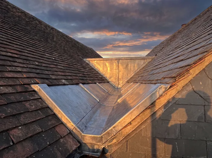 Lead valley gutter between roof slopes – Riverstone Roofing, Lincolnshire & Norfolk