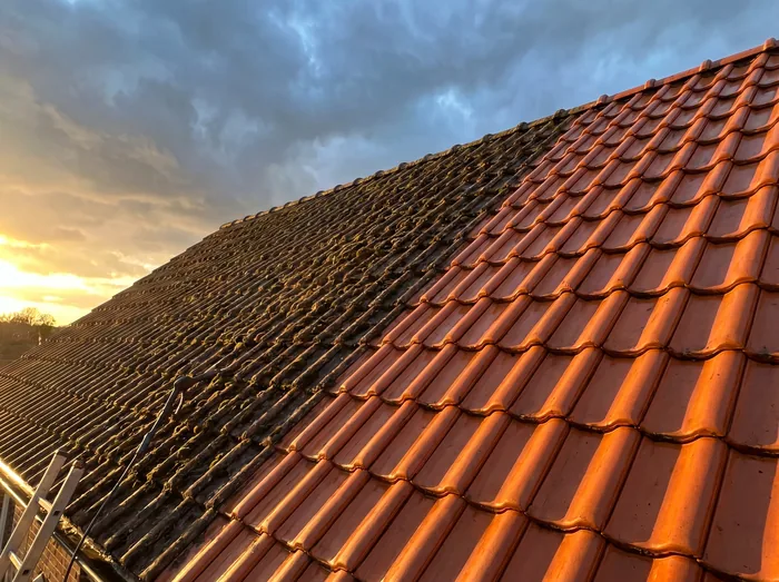 Before and after roof cleaning contrast – Riverstone Roofing, Lincolnshire & Norfolk